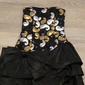Strapless vintage 80 ‘s cocktail dress